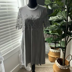 Women’s dress